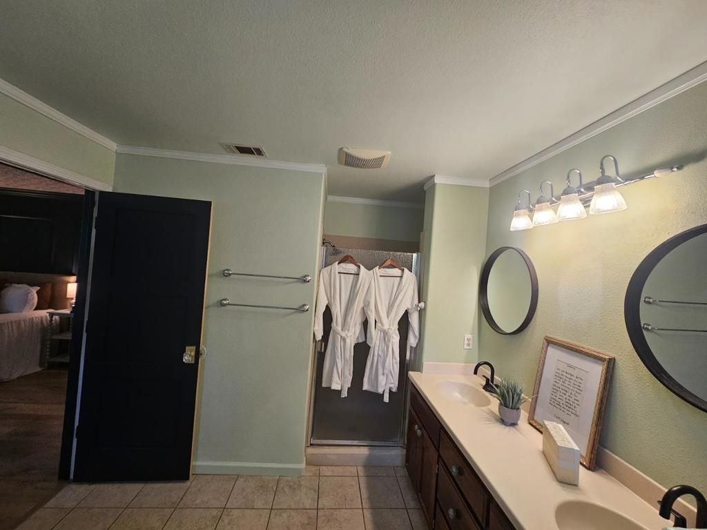 Image 50 of property listing at 501 Bobbys Lane, Hollister, CA 95023