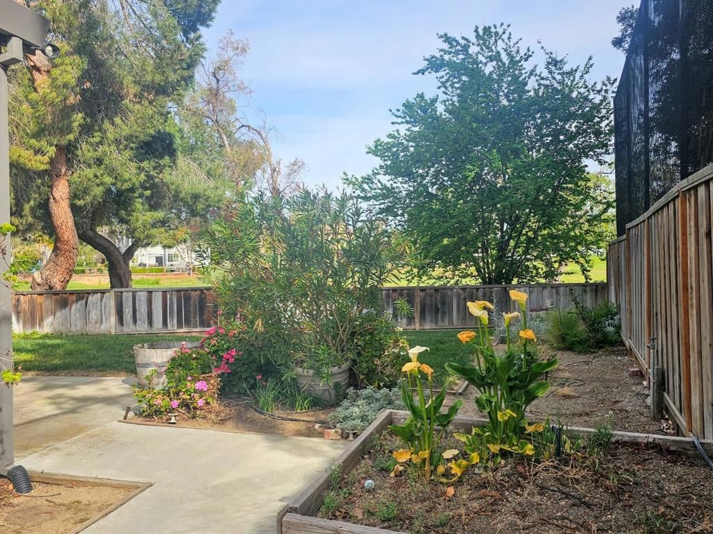 Image 54 of property listing at 501 Bobbys Lane, Hollister, CA 95023