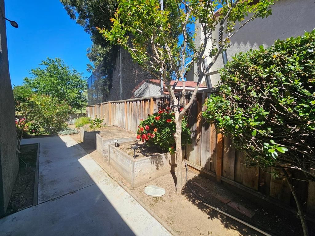 Image 56 of property listing at 501 Bobbys Lane, Hollister, CA 95023