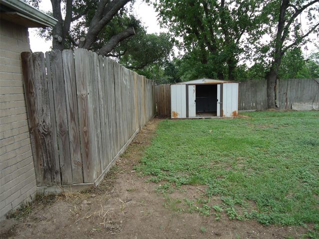 7610 Lemma Drive, Houston, TX 77041