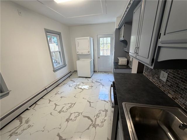975 Wyandotte Street, Bethlehem City, PA 18015