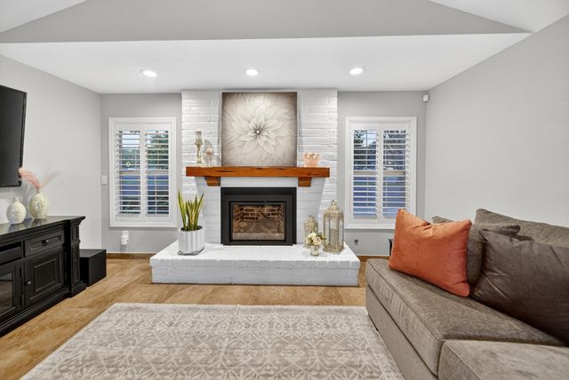 101 Mainberry Drive, Madera, CA 93637