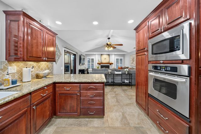 101 Mainberry Drive, Madera, CA 93637