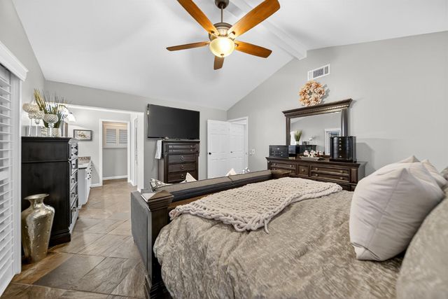 101 Mainberry Drive, Madera, CA 93637