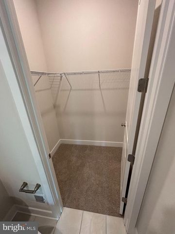 9 MEETINGHOUSE RD, Hamilton, NJ 08620