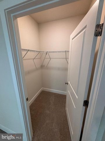 9 MEETINGHOUSE RD, Hamilton, NJ 08620