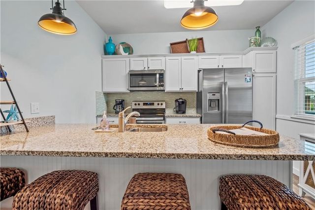 1813 S 11th St 108, Port Aransas, TX 78373