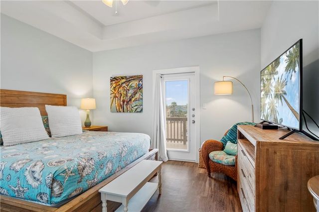 1813 S 11th St 108, Port Aransas, TX 78373