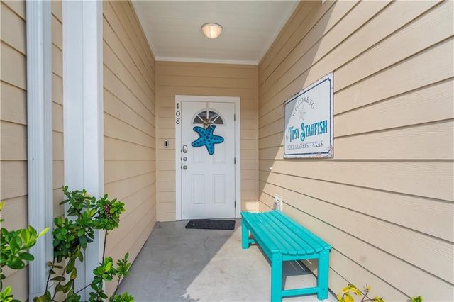 1813 S 11th St 108, Port Aransas, TX 78373