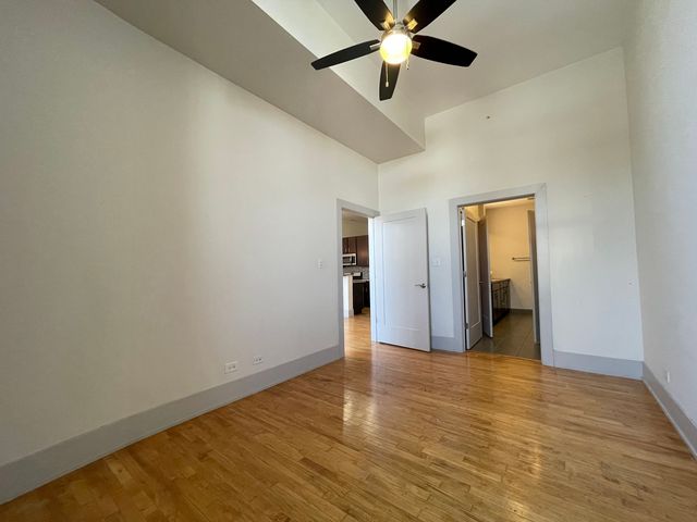 1432 W 21st Street 113, Chicago, IL 60608