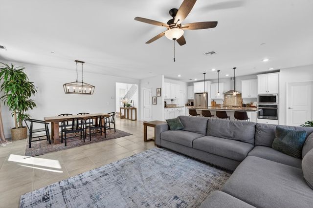 3253 Gopher Ridge Dr, Folsom, CA 95630