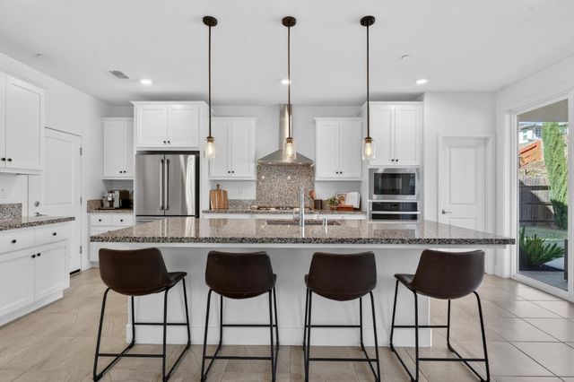 3253 Gopher Ridge Dr, Folsom, CA 95630