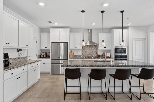 3253 Gopher Ridge Dr, Folsom, CA 95630