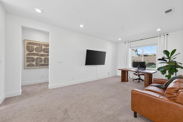 3253 Gopher Ridge Dr, Folsom, CA 95630