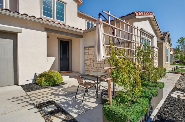 3253 Gopher Ridge Dr, Folsom, CA 95630