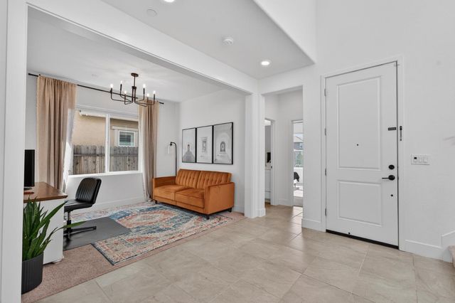 3253 Gopher Ridge Dr, Folsom, CA 95630