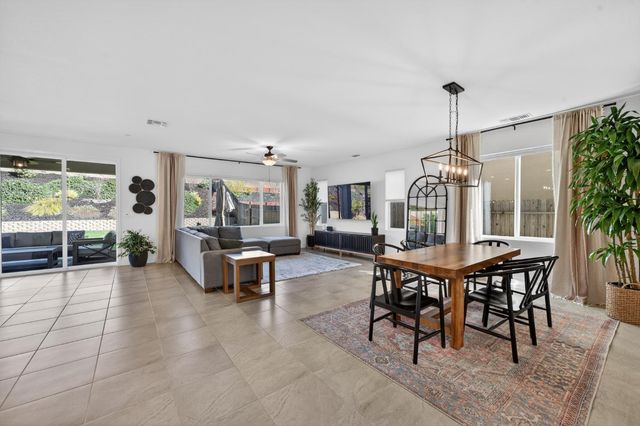 3253 Gopher Ridge Dr, Folsom, CA 95630