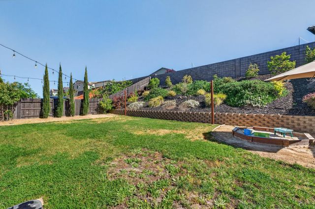 3253 Gopher Ridge Dr, Folsom, CA 95630