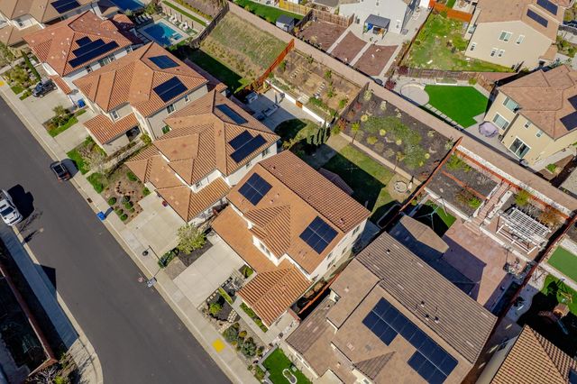 3253 Gopher Ridge Dr, Folsom, CA 95630