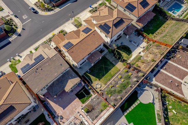 3253 Gopher Ridge Dr, Folsom, CA 95630