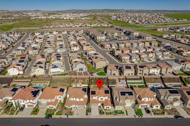 3253 Gopher Ridge Dr, Folsom, CA 95630