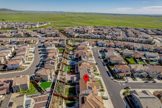 3253 Gopher Ridge Dr, Folsom, CA 95630