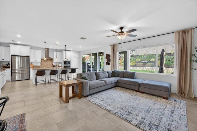 3253 Gopher Ridge Dr, Folsom, CA 95630