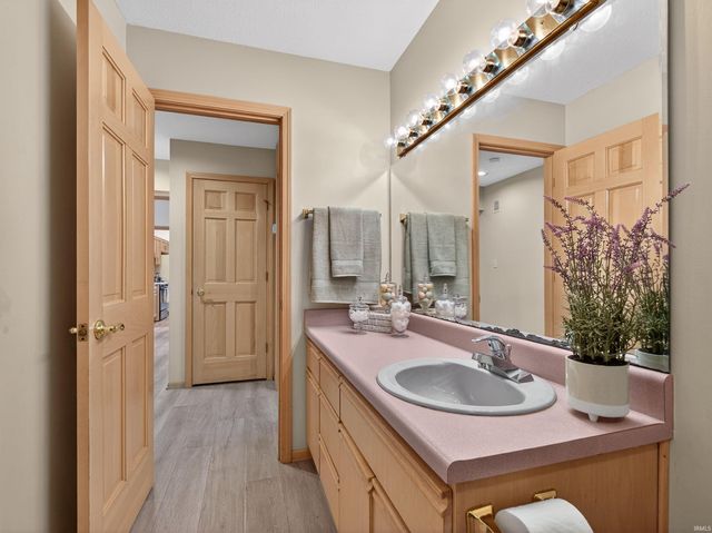 5334 Sable Lane, Fort Wayne, IN 46835