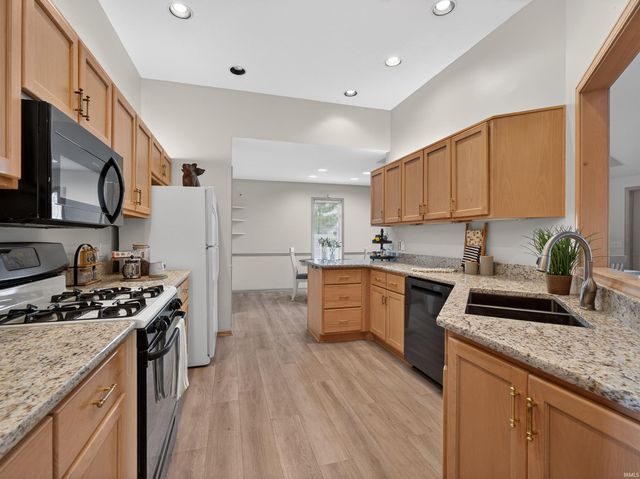 5334 Sable Lane, Fort Wayne, IN 46835