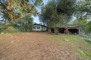 19761 Gray Rock Road, Redding, CA 96003