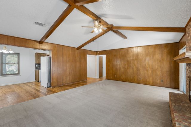 232 Monterrey Drive, Hewitt, TX 76643