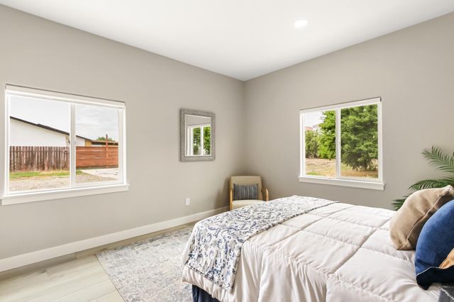 7721 Cotton Ln, Elk Grove, CA 95758