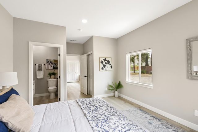 7721 Cotton Ln, Elk Grove, CA 95758