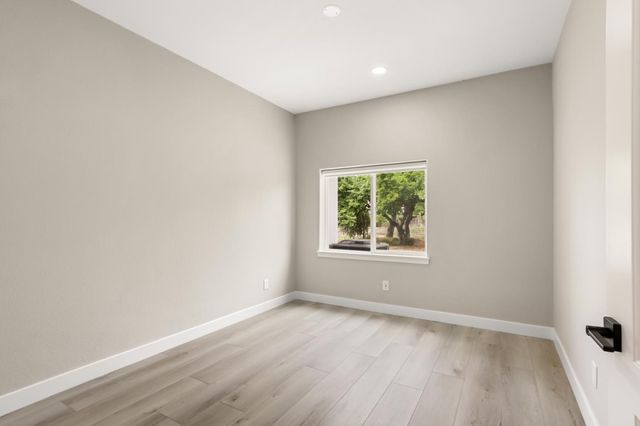 7721 Cotton Ln, Elk Grove, CA 95758