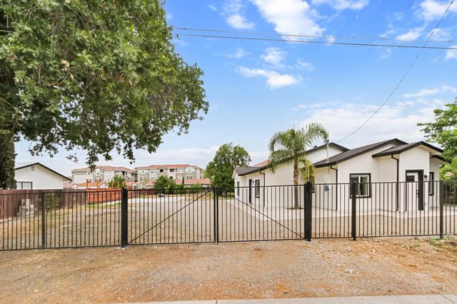 7721 Cotton Ln, Elk Grove, CA 95758