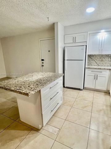 19055 NW 62nd Ave 102, Hialeah, FL 33015