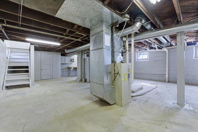 707 WILSON Avenue, Council Bluffs, IA 51503