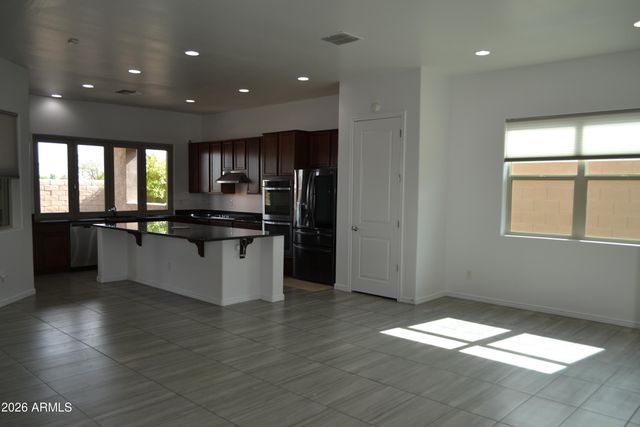 9644 E THATCHER Avenue, Mesa, AZ 85212