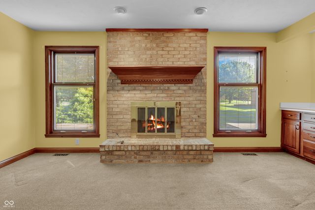 356 Southcreek Drive S, Indianapolis, IN 46217