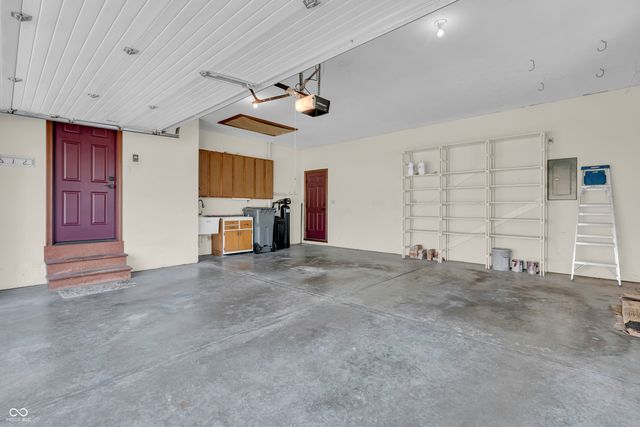 356 Southcreek Drive S, Indianapolis, IN 46217