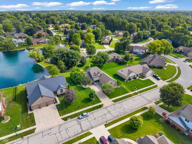 356 Southcreek Drive S, Indianapolis, IN 46217