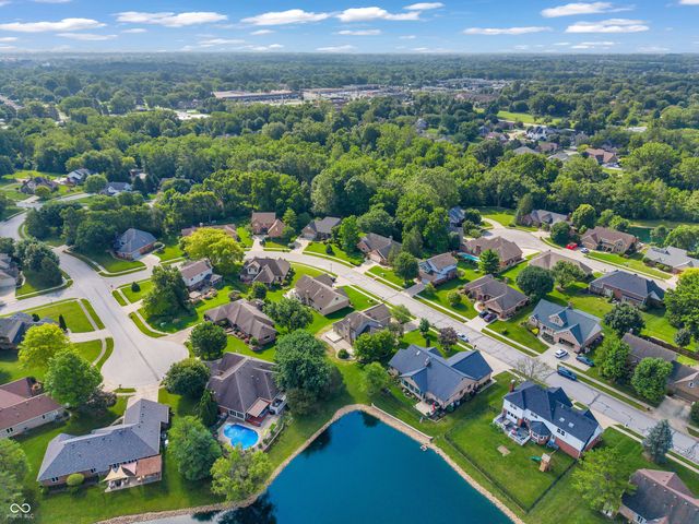 356 Southcreek Drive S, Indianapolis, IN 46217