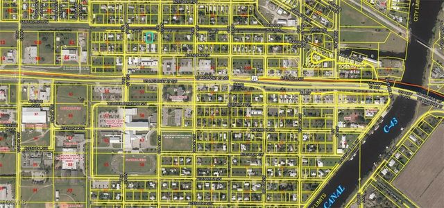 628 Railroad AVE NW, Moore Haven, FL 33471