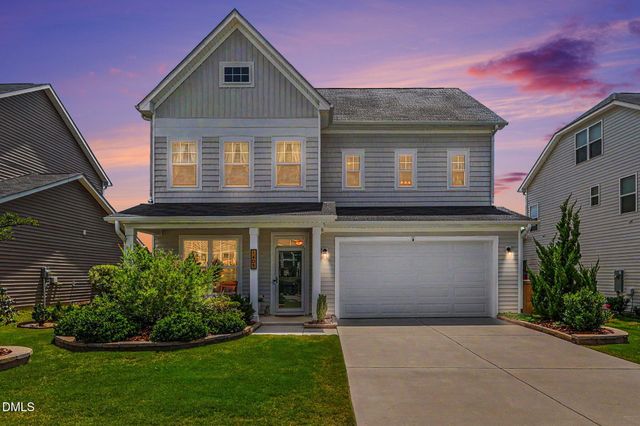 1405 Queen Trigger Drive, Fuquay Varina, NC 27526