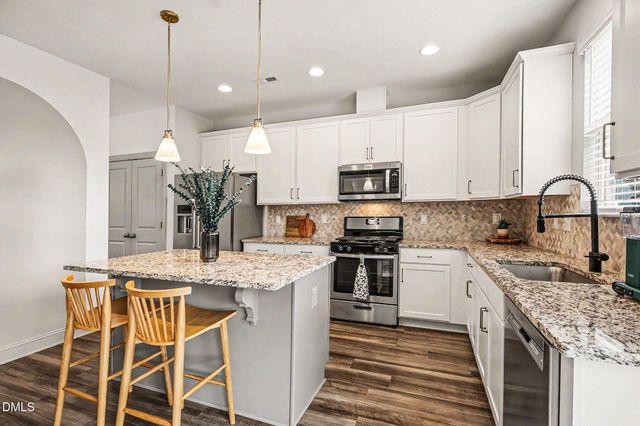 1405 Queen Trigger Drive, Fuquay Varina, NC 27526