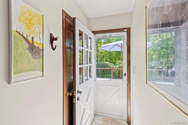 12 Deer Path, Port Jefferson, NY 11777