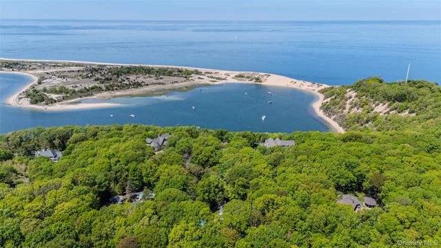 12 Deer Path, Port Jefferson, NY 11777