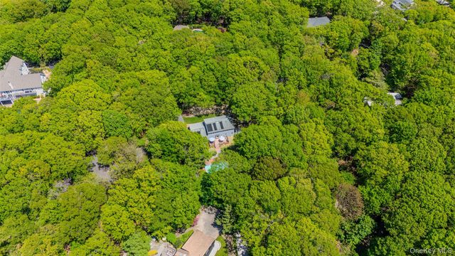 12 Deer Path, Port Jefferson, NY 11777