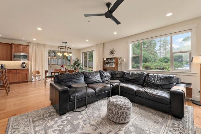 512 Lockewood Lane, Scotts Valley, CA 95066