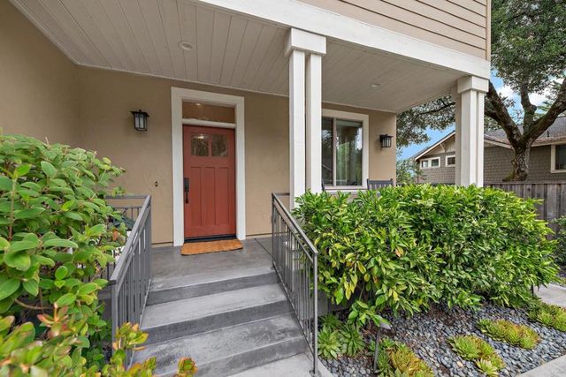 512 Lockewood Lane, Scotts Valley, CA 95066
